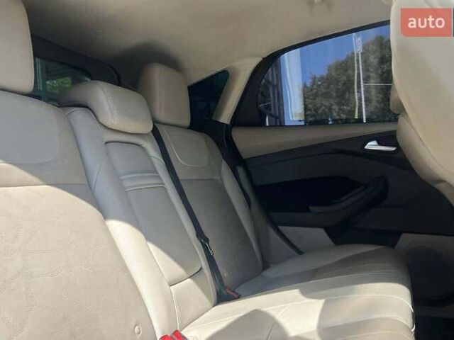 Серый Форд Фокус, объемом двигателя 0 л и пробегом 102 тыс. км за 7800 $, фото 19 на Automoto.ua