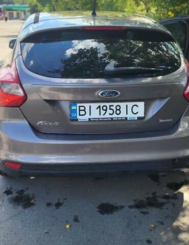 Форд Фокус 2013 в Лубнах на Automoto.ua Серый Форд Фокус, объемом двигателя 1.6 л и пробегом 220 тыс. км за 7000 $, фото 3 на Automoto.ua