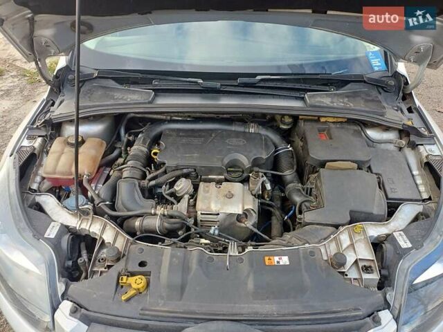 Сірий Форд Фокус, об'ємом двигуна 1 л та пробігом 136 тис. км за 7000 $, фото 23 на Automoto.ua