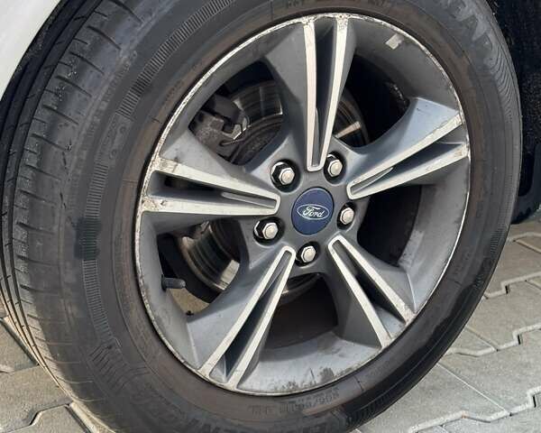 Форд Фокус 2013 у Львові на Automoto.ua Сірий Форд Фокус, об'ємом двигуна 2 л та пробігом 128 тис. км за 8000 $, фото 10 на Automoto.ua