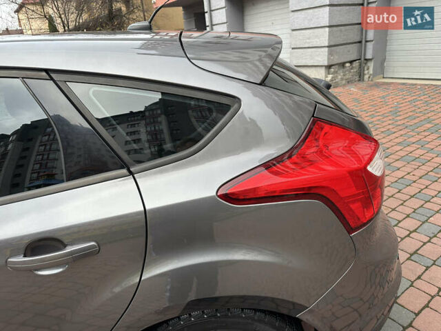 Серый Форд Фокус, объемом двигателя 2 л и пробегом 178 тыс. км за 6450 $, фото 102 на Automoto.ua