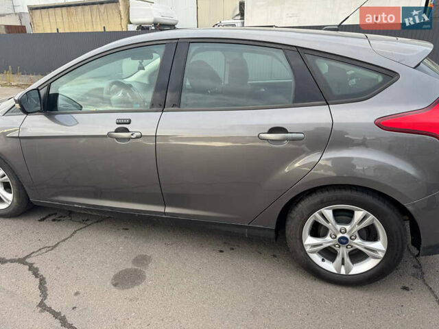 Серый Форд Фокус, объемом двигателя 2 л и пробегом 196 тыс. км за 7300 $, фото 6 на Automoto.ua