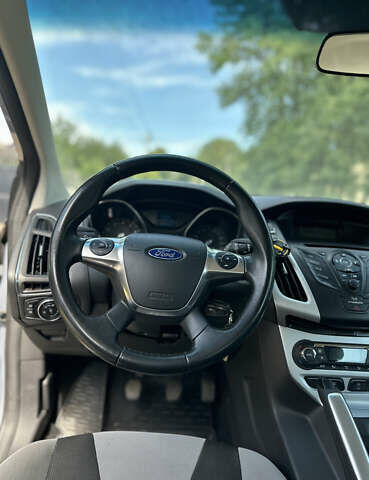 Серый Форд Фокус, объемом двигателя 1 л и пробегом 190 тыс. км за 6950 $, фото 1 на Automoto.ua