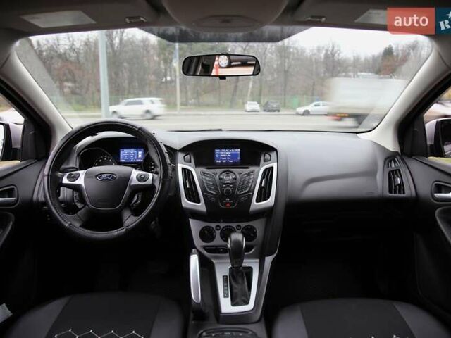 Сірий Форд Фокус, об'ємом двигуна 2 л та пробігом 163 тис. км за 7600 $, фото 12 на Automoto.ua