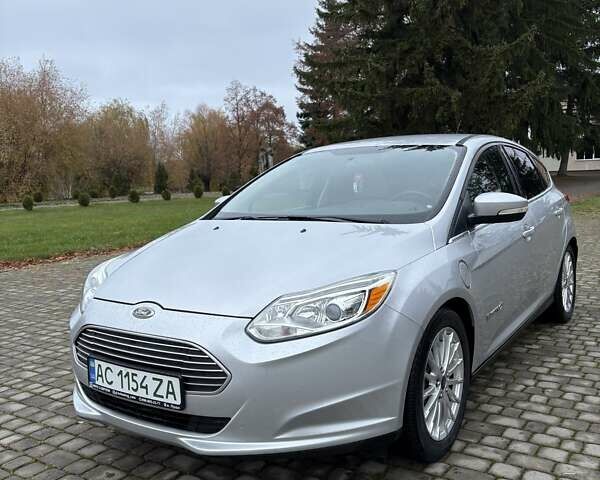 Серый Форд Фокус, объемом двигателя 0 л и пробегом 131 тыс. км за 7500 $, фото 1 на Automoto.ua