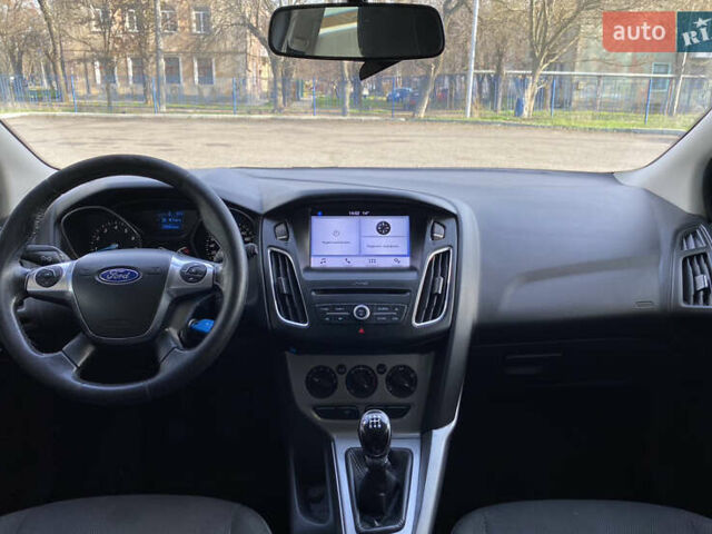 Серый Форд Фокус, объемом двигателя 1 л и пробегом 228 тыс. км за 6799 $, фото 9 на Automoto.ua
