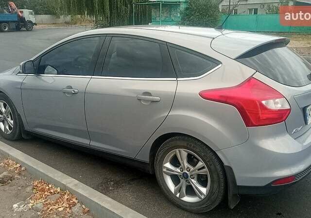Серый Форд Фокус, объемом двигателя 1 л и пробегом 83 тыс. км за 7500 $, фото 4 на Automoto.ua