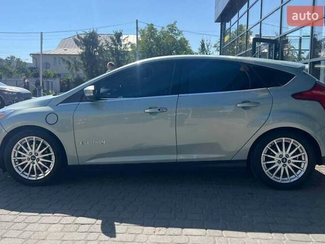 Серый Форд Фокус, объемом двигателя 0 л и пробегом 102 тыс. км за 7800 $, фото 3 на Automoto.ua