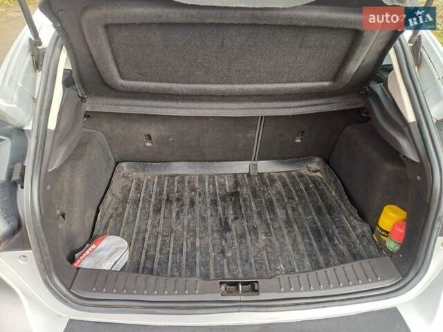 Сірий Форд Фокус, об'ємом двигуна 1 л та пробігом 136 тис. км за 7000 $, фото 26 на Automoto.ua