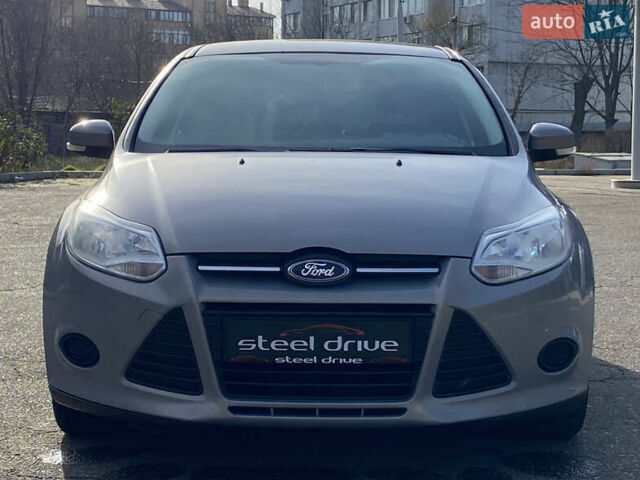 Серый Форд Фокус, объемом двигателя 1 л и пробегом 228 тыс. км за 6799 $, фото 1 на Automoto.ua