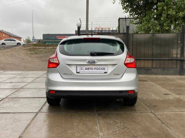 Сірий Форд Фокус, об'ємом двигуна 1.6 л та пробігом 199 тис. км за 6490 $, фото 5 на Automoto.ua