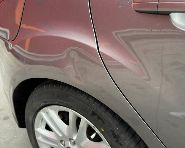 Серый Форд Фокус, объемом двигателя 2 л и пробегом 187 тыс. км за 8800 $, фото 6 на Automoto.ua