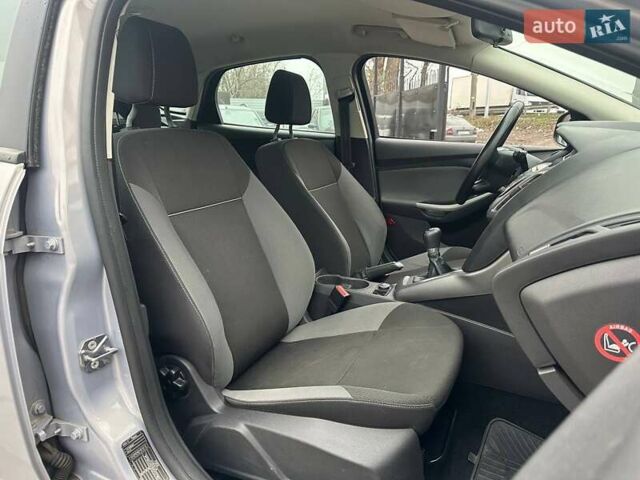 Серый Форд Фокус, объемом двигателя 1 л и пробегом 157 тыс. км за 7990 $, фото 11 на Automoto.ua