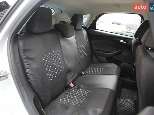 Сірий Форд Фокус, об'ємом двигуна 2 л та пробігом 163 тис. км за 7600 $, фото 8 на Automoto.ua