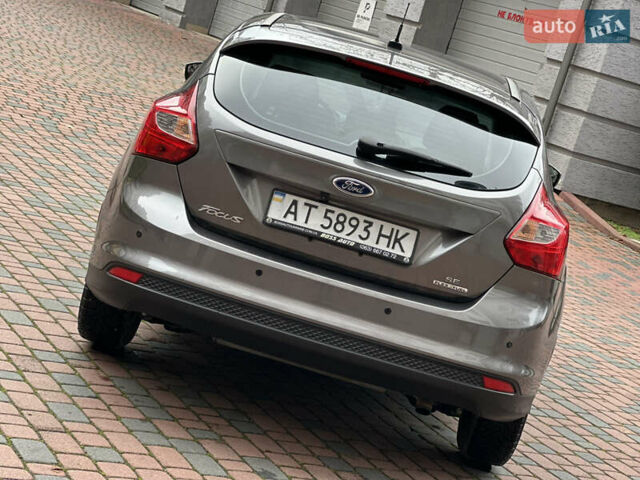 Серый Форд Фокус, объемом двигателя 2 л и пробегом 178 тыс. км за 6450 $, фото 1 на Automoto.ua
