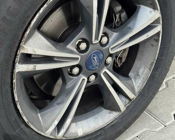Форд Фокус 2013 у Львові на Automoto.ua Сірий Форд Фокус, об'ємом двигуна 2 л та пробігом 128 тис. км за 8000 $, фото 11 на Automoto.ua