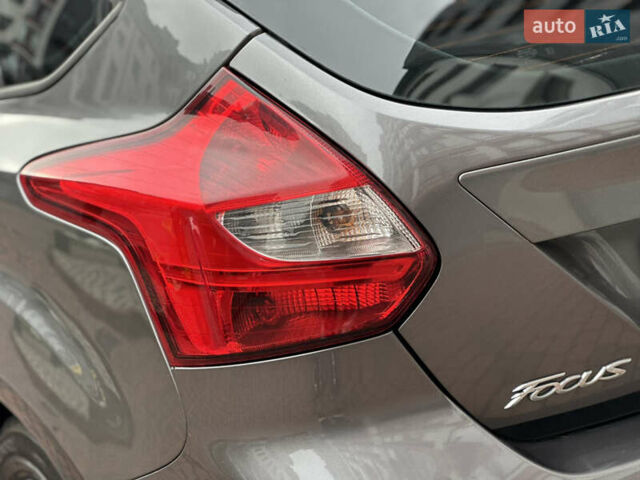 Серый Форд Фокус, объемом двигателя 2 л и пробегом 178 тыс. км за 6450 $, фото 146 на Automoto.ua
