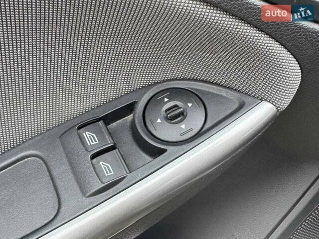 Сірий Форд Фокус, об'ємом двигуна 1 л та пробігом 156 тис. км за 7990 $, фото 12 на Automoto.ua