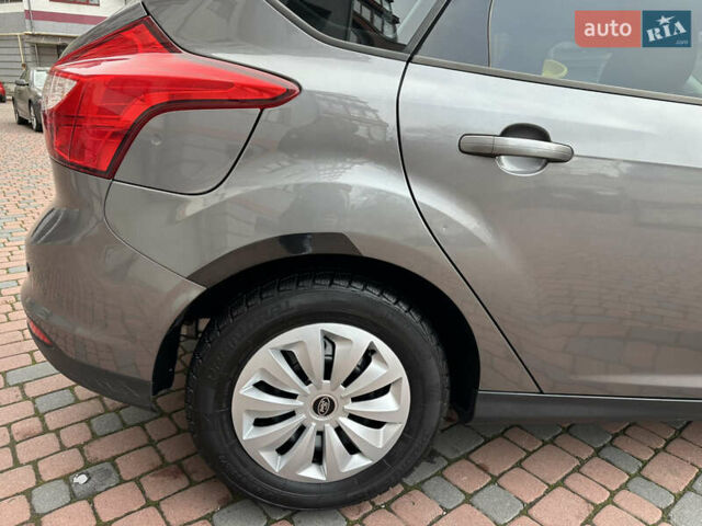 Серый Форд Фокус, объемом двигателя 2 л и пробегом 178 тыс. км за 6450 $, фото 124 на Automoto.ua