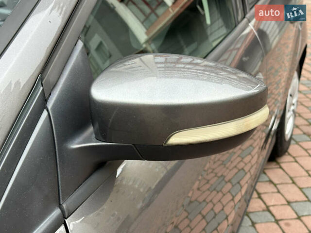 Серый Форд Фокус, объемом двигателя 2 л и пробегом 178 тыс. км за 6450 $, фото 122 на Automoto.ua