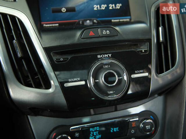 Серый Форд Фокус, объемом двигателя 2 л и пробегом 122 тыс. км за 5999 $, фото 16 на Automoto.ua