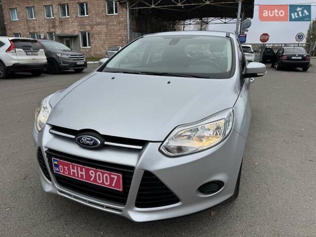 Серый Форд Фокус, объемом двигателя 1.6 л и пробегом 130 тыс. км за 8900 $, фото 1 на Automoto.ua