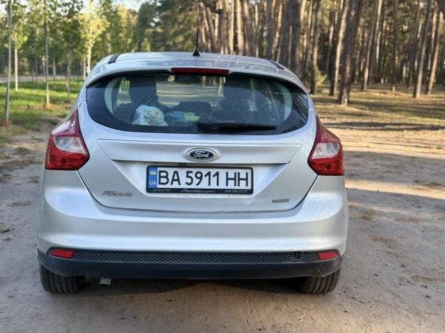 Сірий Форд Фокус, об'ємом двигуна 1 л та пробігом 118 тис. км за 6021 $, фото 3 на Automoto.ua