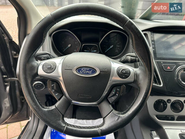 Серый Форд Фокус, объемом двигателя 2 л и пробегом 178 тыс. км за 6450 $, фото 84 на Automoto.ua