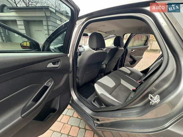 Серый Форд Фокус, объемом двигателя 2 л и пробегом 178 тыс. км за 6450 $, фото 40 на Automoto.ua