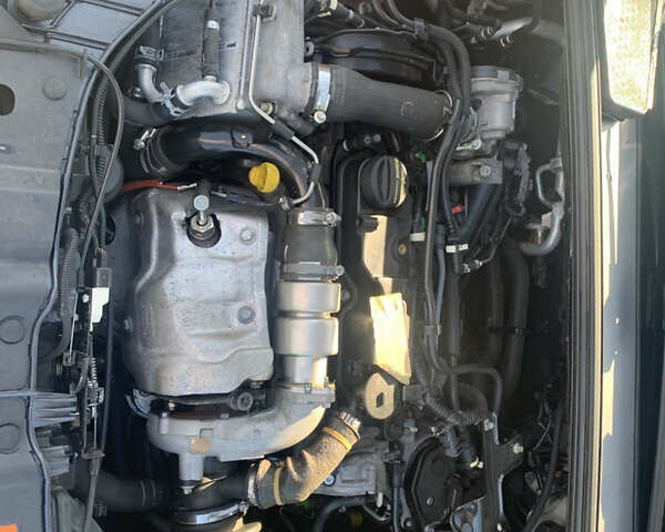 Серый Форд Фокус, объемом двигателя 1.56 л и пробегом 224 тыс. км за 8600 $, фото 27 на Automoto.ua