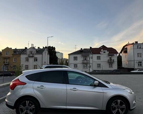 Форд Фокус 2013 в Львове на Automoto.ua Серый Форд Фокус, объемом двигателя 2 л и пробегом 128 тыс. км за 7400 $, фото 3 на Automoto.ua