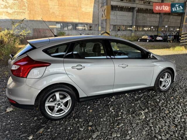 Сірий Форд Фокус, об'ємом двигуна 1.6 л та пробігом 130 тис. км за 9350 $, фото 7 на Automoto.ua