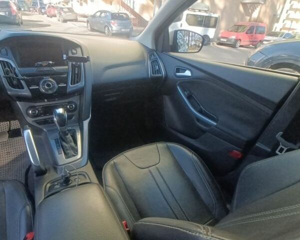 Сірий Форд Фокус, об'ємом двигуна 2 л та пробігом 96 тис. км за 7000 $, фото 23 на Automoto.ua