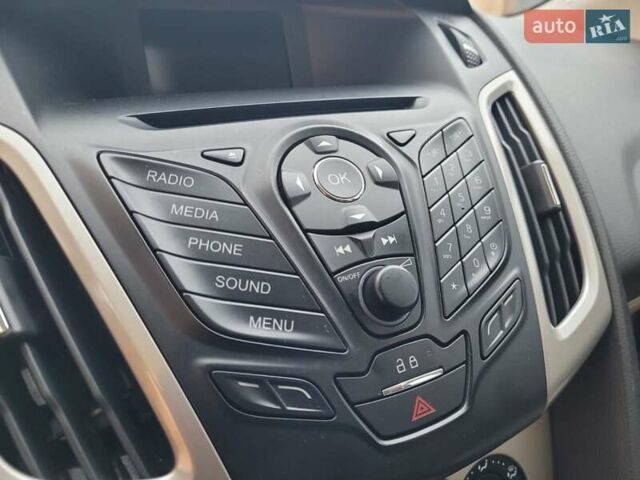 Сірий Форд Фокус, об'ємом двигуна 2.01 л та пробігом 191 тис. км за 6950 $, фото 16 на Automoto.ua