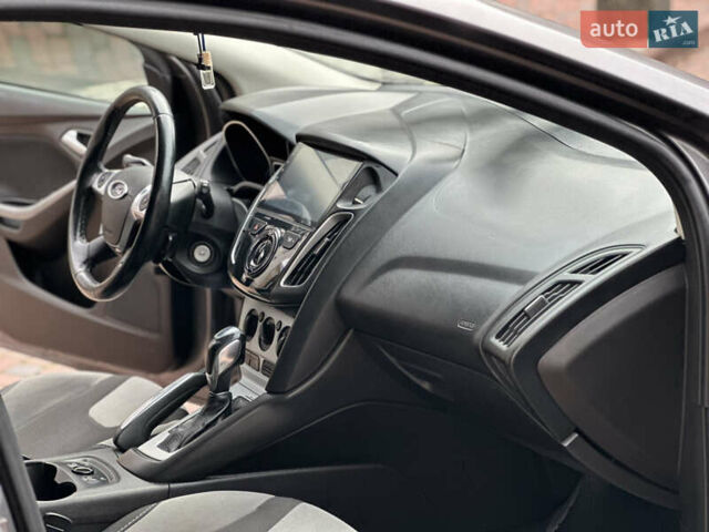 Серый Форд Фокус, объемом двигателя 2 л и пробегом 178 тыс. км за 6450 $, фото 57 на Automoto.ua