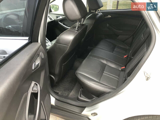 Сірий Форд Фокус, об'ємом двигуна 2 л та пробігом 205 тис. км за 5999 $, фото 5 на Automoto.ua