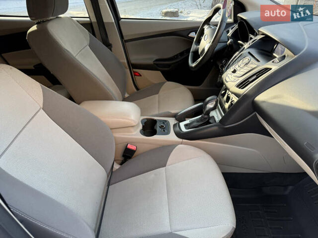 Серый Форд Фокус, объемом двигателя 1.9 л и пробегом 191 тыс. км за 7200 $, фото 13 на Automoto.ua