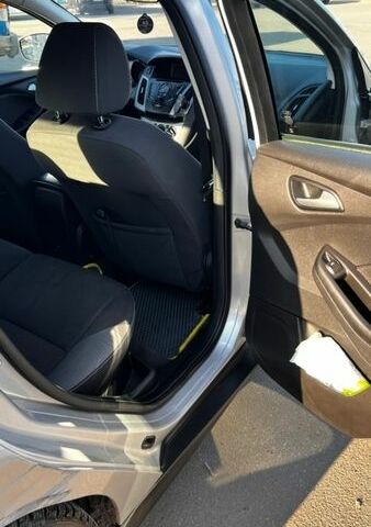 Серый Форд Фокус, объемом двигателя 2 л и пробегом 135 тыс. км за 6500 $, фото 18 на Automoto.ua