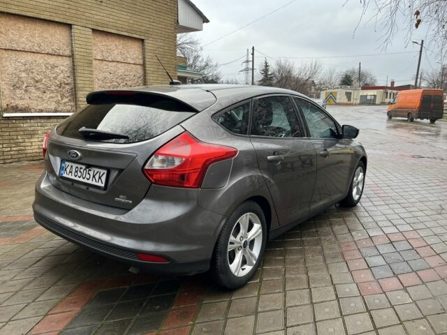 Серый Форд Фокус, объемом двигателя 2 л и пробегом 150 тыс. км за 7800 $, фото 2 на Automoto.ua