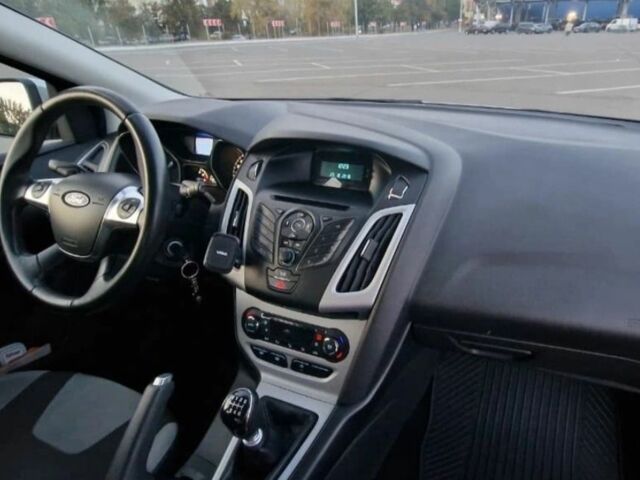 Сірий Форд Фокус, об'ємом двигуна 1 л та пробігом 175 тис. км за 6100 $, фото 8 на Automoto.ua