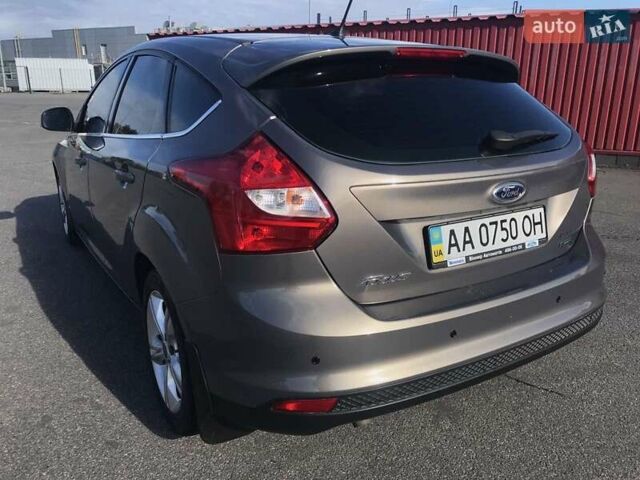 Форд Фокус 2013 в Киеве на Automoto.ua Серый Форд Фокус, объемом двигателя 1 л и пробегом 70 тыс. км за 6900 $, фото 1 на Automoto.ua