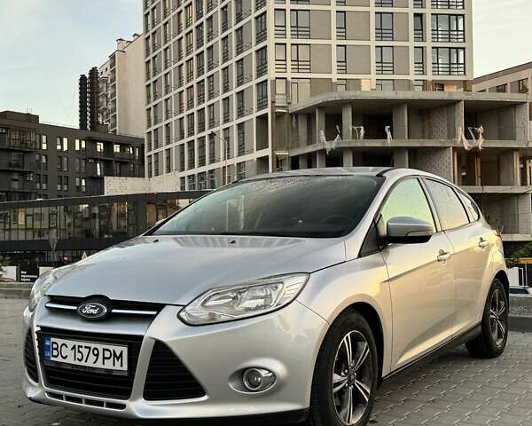 Форд Фокус 2013 у Львові на Automoto.ua Сірий Форд Фокус, об'ємом двигуна 2 л та пробігом 128 тис. км за 8000 $, фото 1 на Automoto.ua
