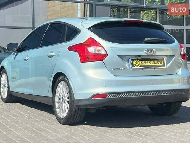 Серый Форд Фокус, объемом двигателя 0 л и пробегом 102 тыс. км за 7800 $, фото 4 на Automoto.ua