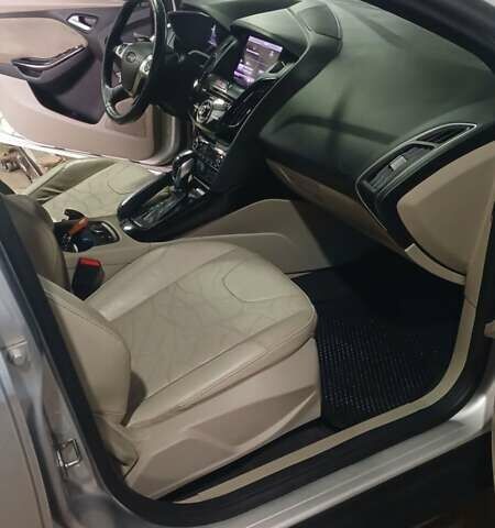 Сірий Форд Фокус, об'ємом двигуна 0 л та пробігом 145 тис. км за 6200 $, фото 6 на Automoto.ua