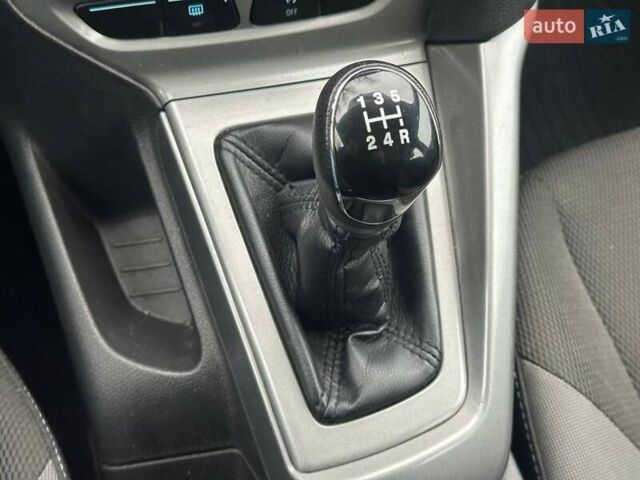 Серый Форд Фокус, объемом двигателя 1 л и пробегом 157 тыс. км за 7990 $, фото 17 на Automoto.ua