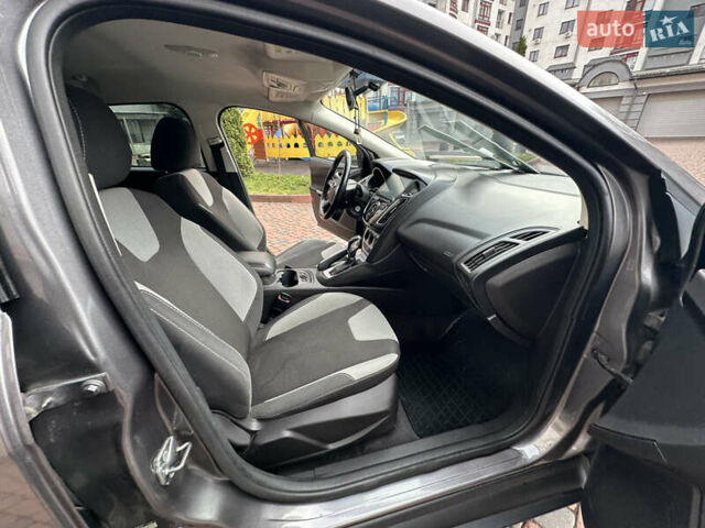 Серый Форд Фокус, объемом двигателя 2 л и пробегом 178 тыс. км за 6450 $, фото 48 на Automoto.ua