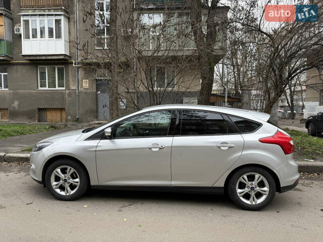 Сірий Форд Фокус, об'ємом двигуна 2 л та пробігом 163 тис. км за 7500 $, фото 2 на Automoto.ua