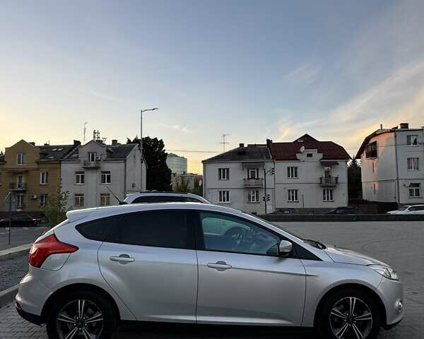 Форд Фокус 2013 у Львові на Automoto.ua Сірий Форд Фокус, об'ємом двигуна 2 л та пробігом 128 тис. км за 8000 $, фото 2 на Automoto.ua