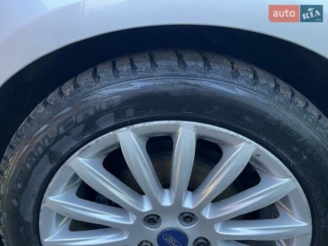 Серый Форд Фокус, объемом двигателя 1.6 л и пробегом 198 тыс. км за 9800 $, фото 31 на Automoto.ua