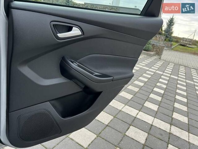 Форд Фокус 2014 в Стрые на Automoto.ua Серый Форд Фокус, объемом двигателя 1.6 л и пробегом 197 тыс. км за 9350 $, фото 104 на Automoto.ua